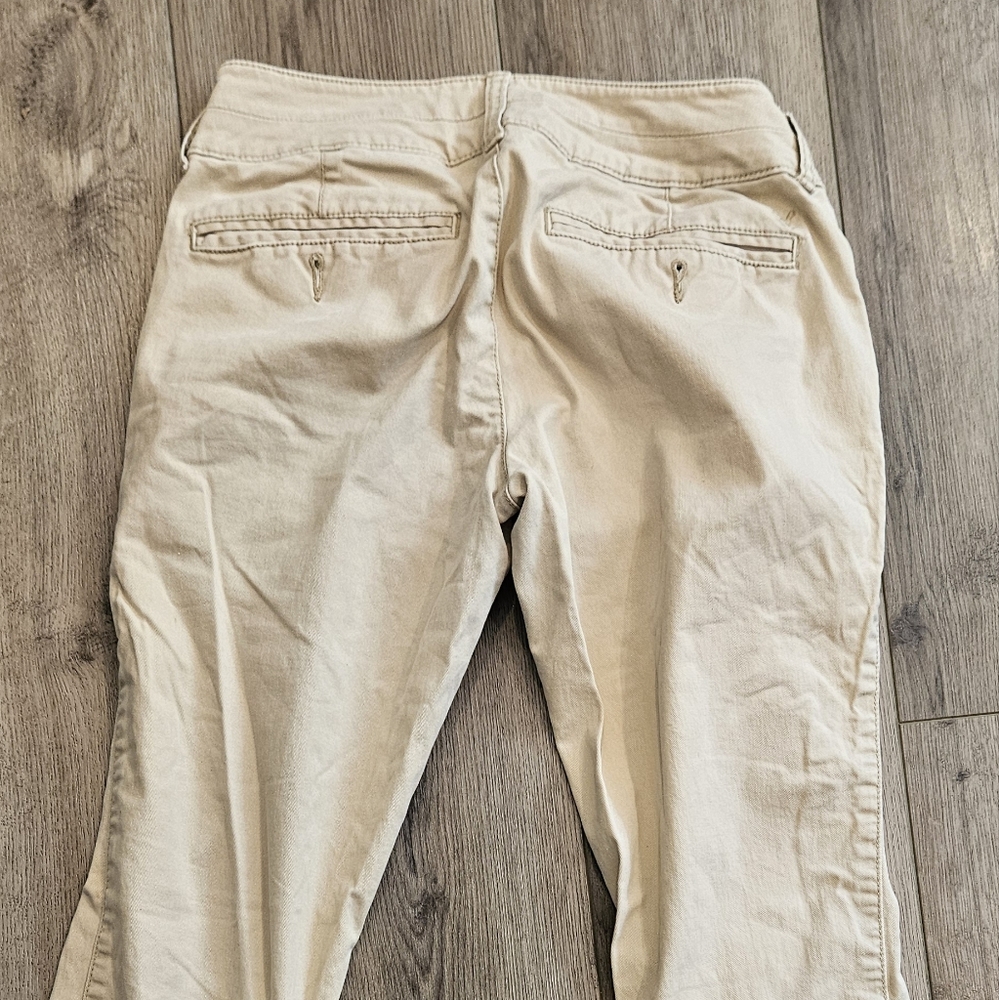 American eagle khakis